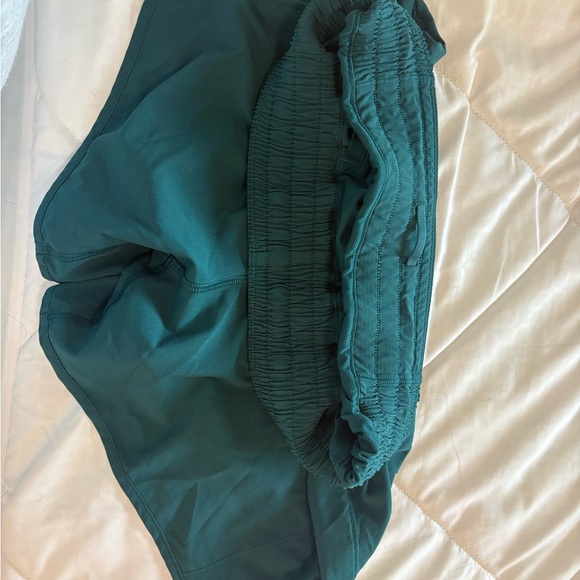 LULULEMON SIZE 6 HOTTY HOT 4” Dark Green Athletic Shorts - Picture 5 of 5